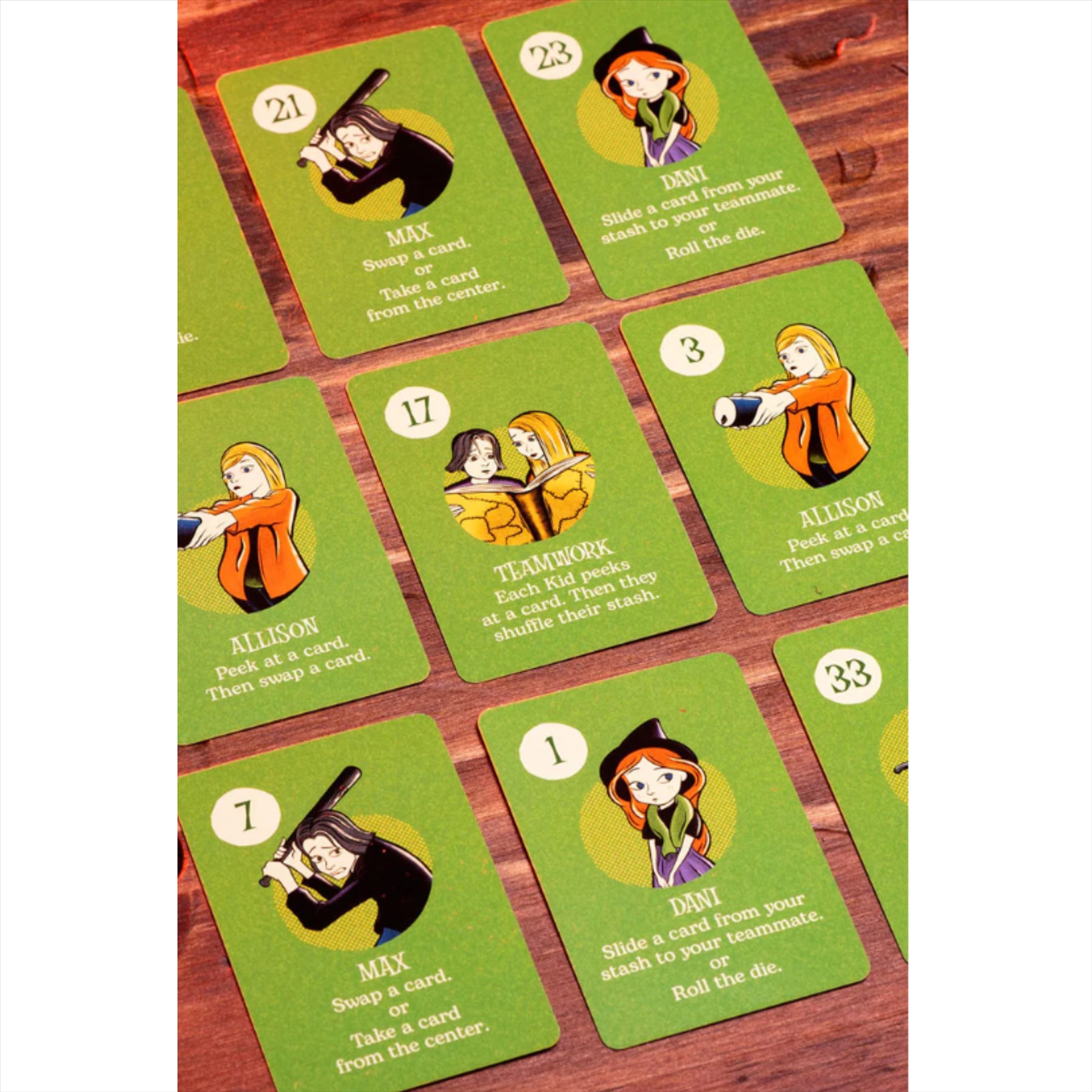 Funko Disney Hocus Pocus Tricks and Wits Card Game - Toptoys2u
