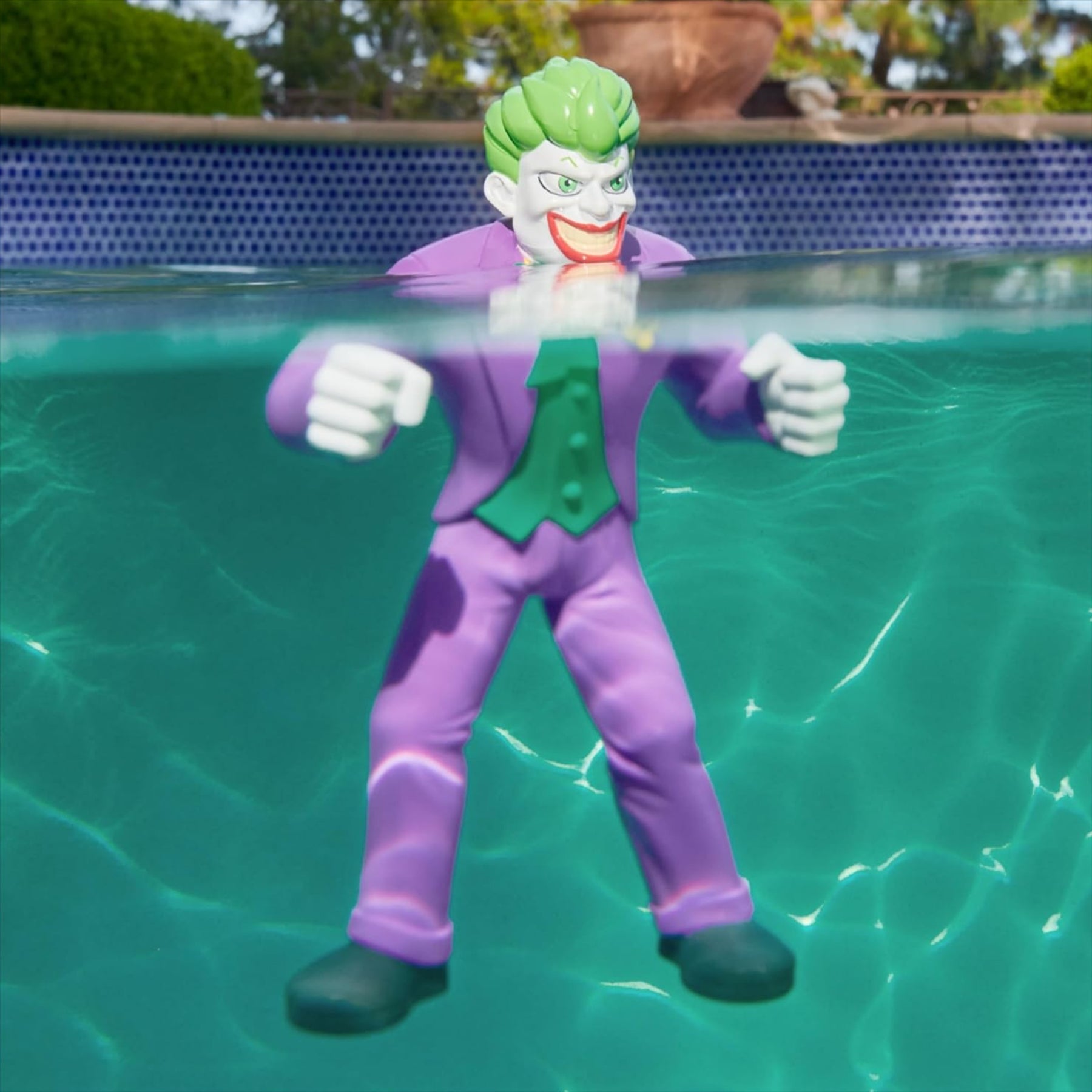 DC Comics Floatin' Figures The Joker Floating 20cm Action Figure Bath and Pool Toy - Toptoys2u